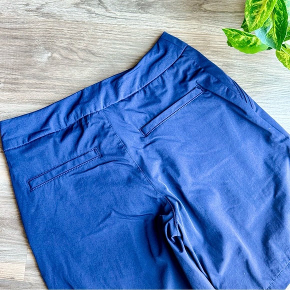 Tommy Bahama Deep Navy Blue Bermuda Active Shorts Women’s Size S - Picture 9 of 10